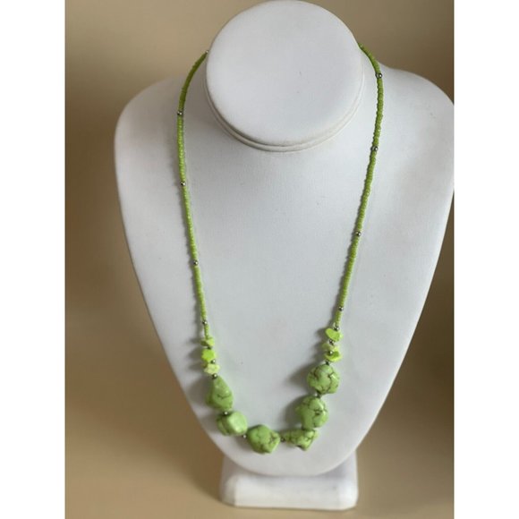 Hand Crafted Artisan Natural Gespeite Stone Nugget Beaded Necklace 22" - Picture 6 of 7